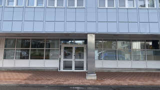 Vernissakatu 8C ulkopuolelta