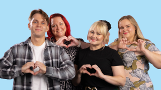 VAKEn työntekijöistä ryhmäkuva